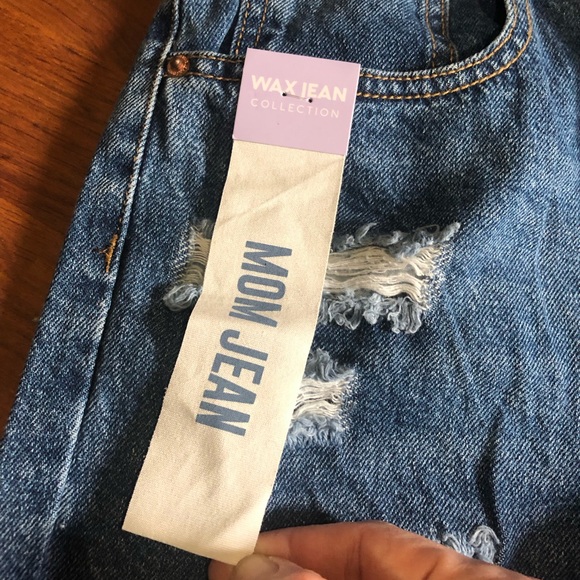NWT Wax Jeans. Moms Jeans. Size medium. Waist has some stretch. Fits like a 6. - Picture 3 of 10